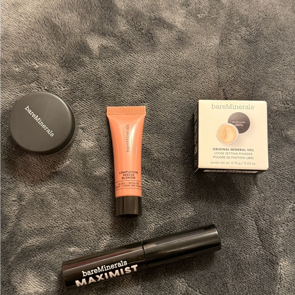 Mini bareMinerals Makeup Set with bronzer, powder, mascara and eyeshadow